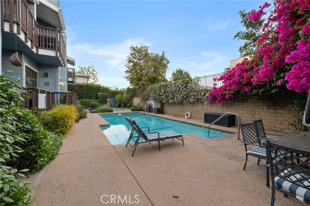 Detail Gallery Image 38 of 46 For 5100 Riverton Ave #14,  North Hollywood,  CA 91601 - 3 Beds | 2/1 Baths