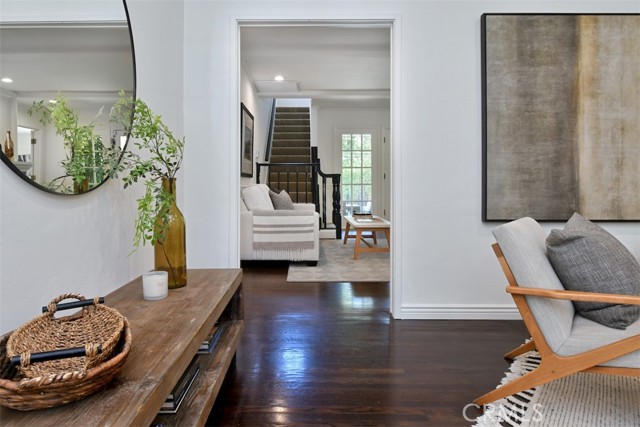 4058 Shadyglade Avenue, Studio City CA: https://media.crmls.org/medias/bc1fdb2c-ab01-48fd-9431-27b8038ac887.jpg