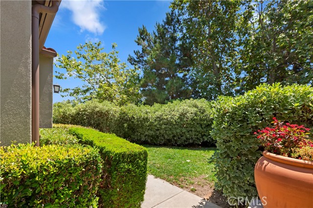 57 Alevera Street, Irvine CA: https://media.crmls.org/medias/bc202262-3c5a-455f-8c42-01bef2dd466b.jpg
