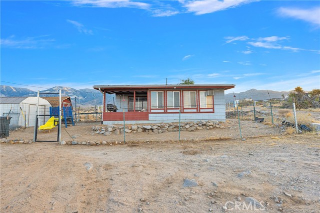 Detail Gallery Image 1 of 31 For 32623 Powerline Rd, Lucerne Valley,  CA 92356 - 2 Beds | 1 Baths