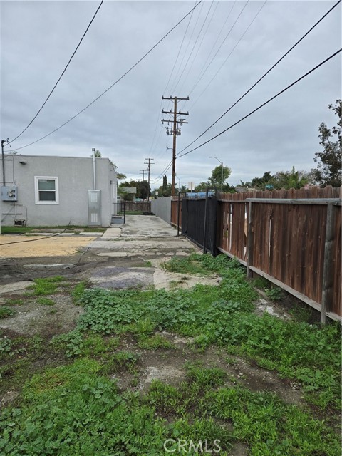 Detail Gallery Image 24 of 26 For 1714 E San Marcus, Compton,  CA 90221 - 2 Beds | 2 Baths