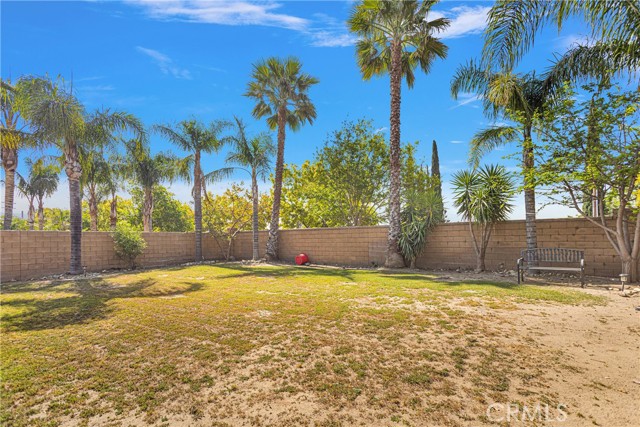 Detail Gallery Image 33 of 35 For 18261 Laguna Pl, Fontana,  CA 92336 - 4 Beds | 2/1 Baths