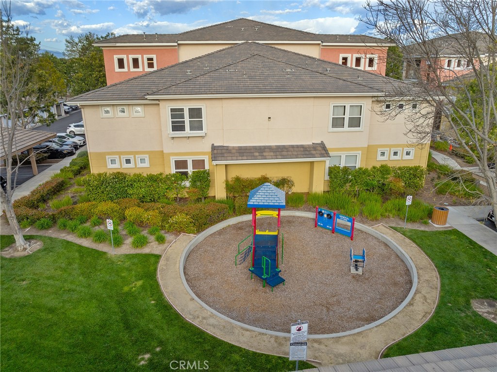 https://media.crmls.org/medias/bc21ba95-9287-4a15-ad31-4b837c4102a1.jpg?preset=X-Large