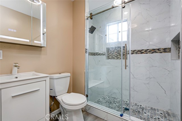 Detail Gallery Image 18 of 28 For 15404 S Catalina Ave, Gardena,  CA 90247 - 4 Beds | 2 Baths