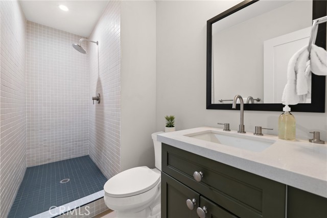 13007 Dewey Street, Los Angeles CA: https://media.crmls.org/medias/bc2470ff-250d-4503-bb72-8b21d6db0a1d.jpg