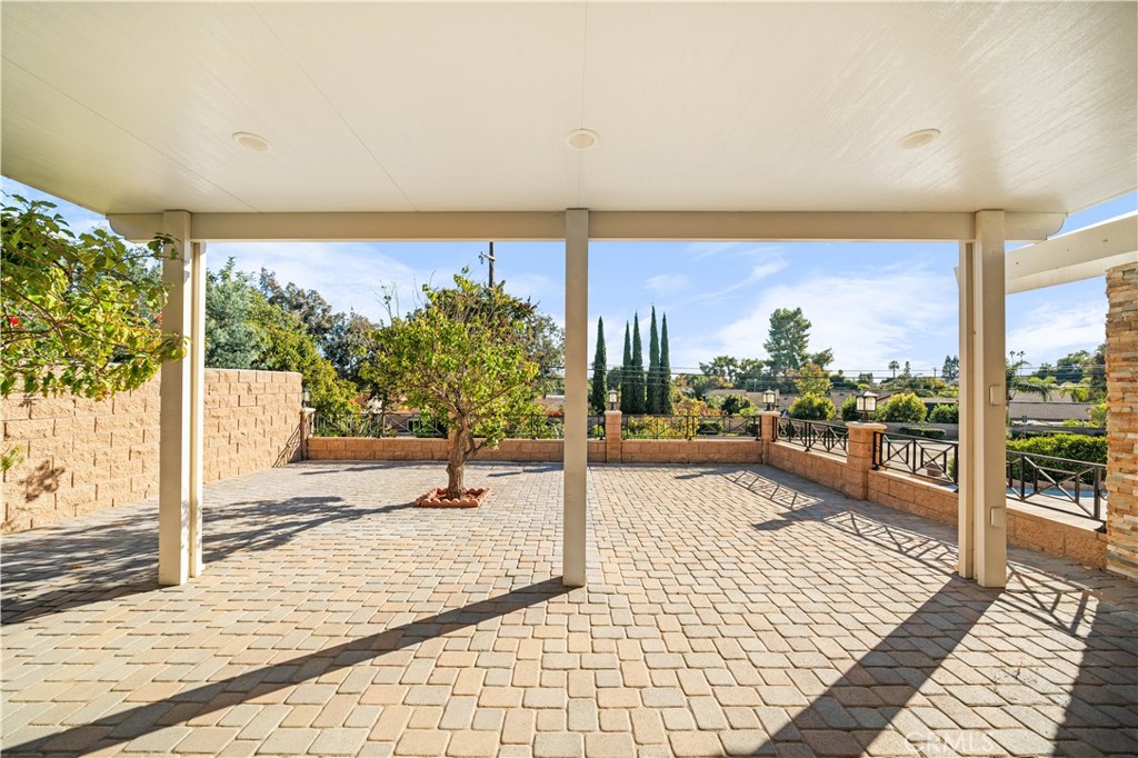 MLS #WS25246794 image #15