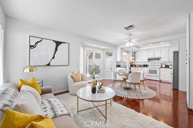 Detail Gallery Image 13 of 35 For 20815 E Rocky Point Ln, Walnut,  CA 91789 - 3 Beds | 2/1 Baths