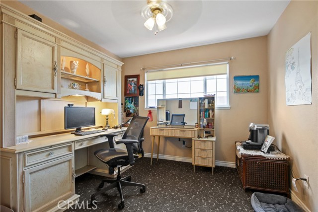 1477 Winston Court, Upland CA: https://media.crmls.org/medias/bc253061-d2ee-41e3-b13b-11adbbae20ab.jpg