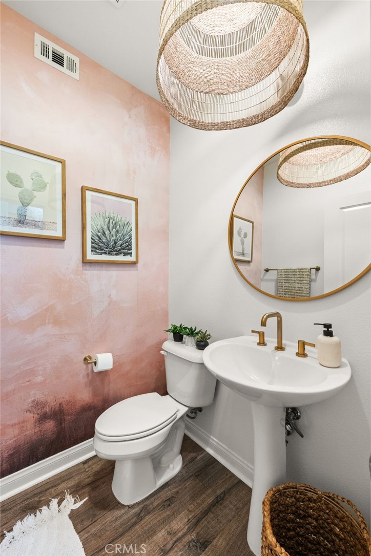 MLS #IV25241232 image #9