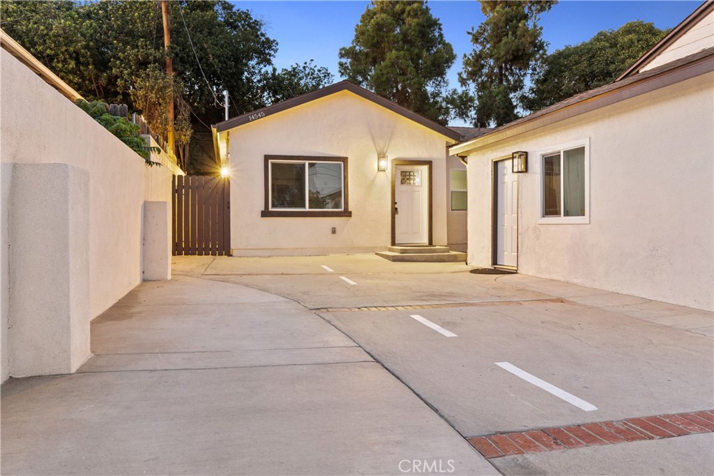 14545 Imperial Hwy