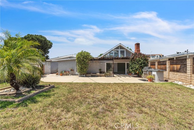 18414 East Benbow Street, Covina CA: https://media.crmls.org/medias/bc261ef1-a8d6-438b-901b-9b816072d06c.jpg