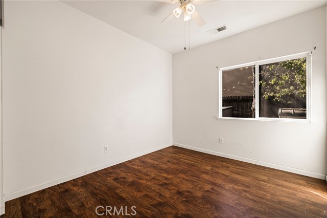 360 El Dorado Avenue, Willows CA: https://media.crmls.org/medias/bc264d33-4967-436e-9e8c-06b0e45a1265.jpg
