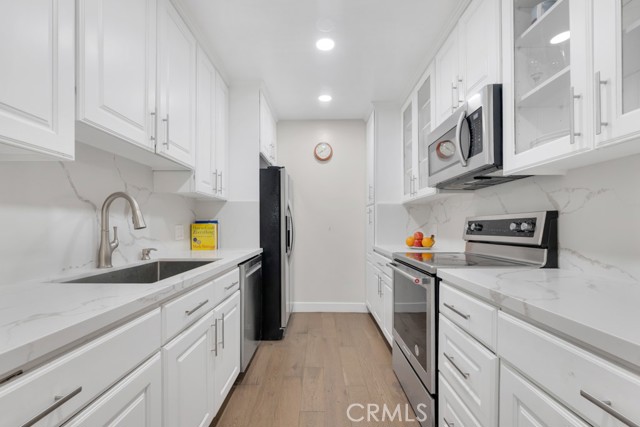 Detail Gallery Image 5 of 9 For 1730 Camino Palmero #308,  Los Angeles,  CA 90046 - 1 Beds | 1 Baths