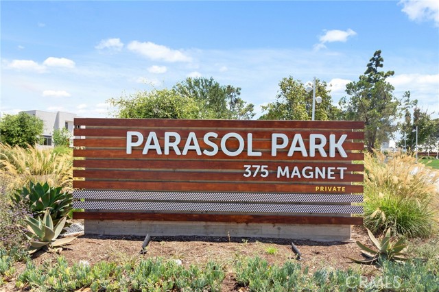 175 Cadence, Irvine CA: https://media.crmls.org/medias/bc269daa-5ccd-4a3c-a190-82d643f226d8.jpg
