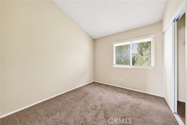 Detail Gallery Image 9 of 29 For 10235 Basalt, Mentone,  CA 92359 - 5 Beds | 3 Baths