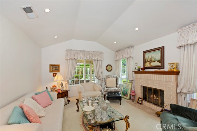 Detail Gallery Image 4 of 32 For 2163 Malati, Upland,  CA 91784 - 3 Beds | 2 Baths