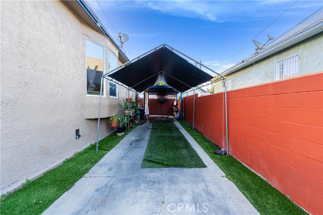 Detail Gallery Image 25 of 31 For 961 E 41st Pl, Los Angeles,  CA 90011 - 3 Beds | 1 Baths