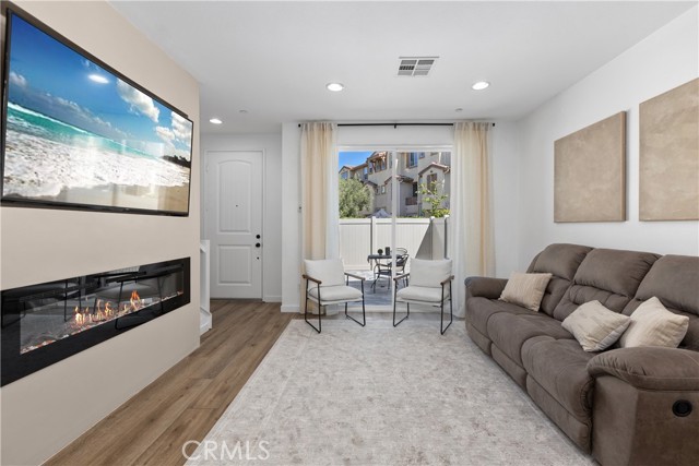 Detail Gallery Image 5 of 28 For 1733 San Eugenio, San Diego,  CA 92154 - 3 Beds | 2/1 Baths