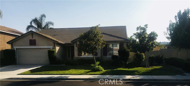 23443 Mountain Breeze Drive, Murrieta CA: https://media.crmls.org/medias/bc28bdf6-f846-4036-a0c9-f684ab615498.jpg