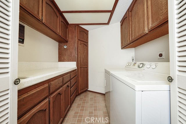 Detail Gallery Image 37 of 60 For 9752 Rangeview Dr, Santa Ana,  CA 92705 - 4 Beds | 3/1 Baths