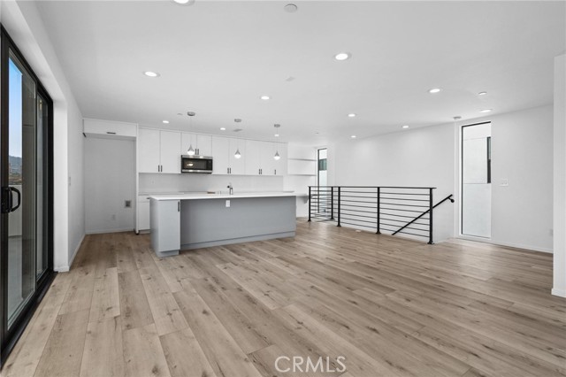 Detail Gallery Image 15 of 23 For 4138 Normal Ave, Los Angeles,  CA 90029 - 2 Beds | 2 Baths