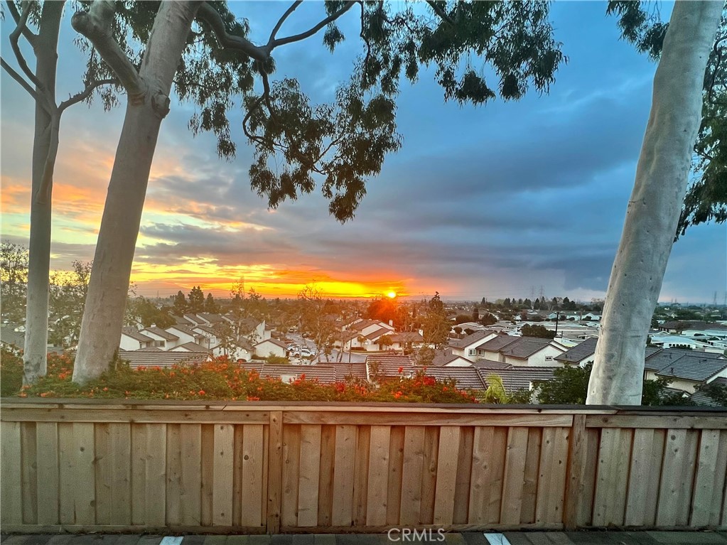 https://media.crmls.org/medias/bc2abba4-1984-46ea-ba5c-20f4ce8784d2.jpg?preset=X-Large