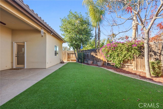 Detail Gallery Image 28 of 35 For 14914 Colonia De Las Rosas, Bakersfield,  CA 93306 - 3 Beds | 2 Baths