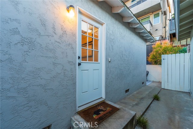 1719 Stanford Avenue, Redondo Beach, California 90278, 3 Bedrooms Bedrooms, ,1 BathroomBathrooms,Residential,For Sale,Stanford,SB25052370