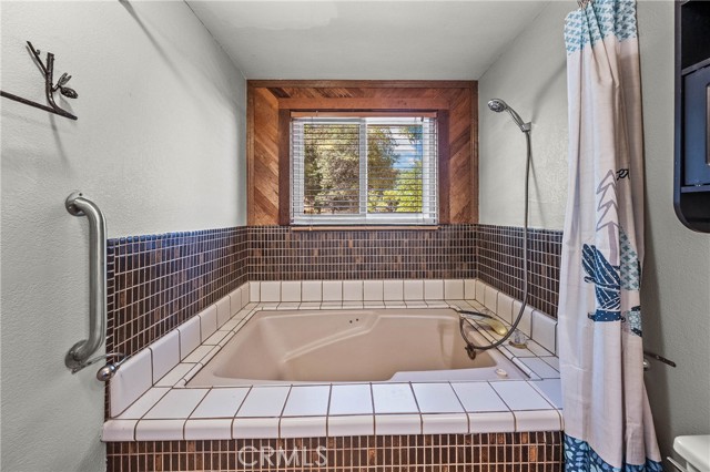 7847 Evergreen Drive, Kelseyville CA: https://media.crmls.org/medias/bc2cfbcd-9881-4805-8e58-04a0e5cf0282.jpg