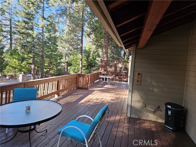 Detail Gallery Image 6 of 43 For 218 Chippewa Ln, Lake Arrowhead,  CA 92352 - 4 Beds | 2/1 Baths