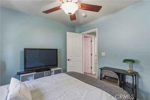 Detail Gallery Image 16 of 30 For 1201 W Donna, Merced,  CA 95348 - 4 Beds | 2/1 Baths
