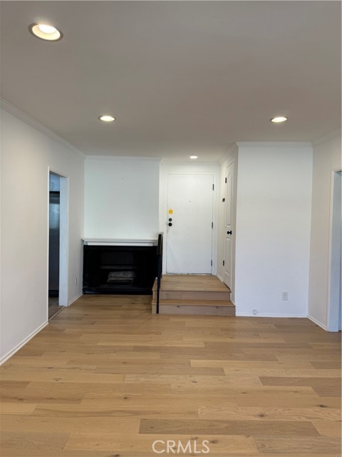 Detail Gallery Image 10 of 12 For 125 S Sierra Madre Bld #315,  Pasadena,  CA 91107 - 2 Beds | 2 Baths