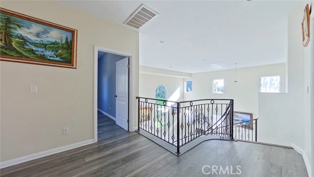 Detail Gallery Image 25 of 45 For 6937 Kian Ct, Van Nuys,  CA 91406 - 4 Beds | 3 Baths