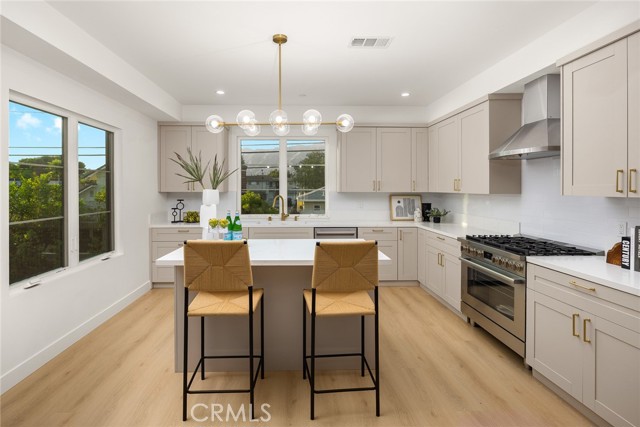 Detail Gallery Image 9 of 30 For 905 Sunset Bld #B,  Arcadia,  CA 91007 - 4 Beds | 3 Baths