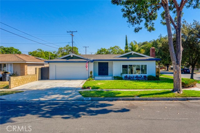 3622 W Kent Avenue, Santa Ana CA: https://media.crmls.org/medias/bc308524-5044-4236-a085-a85857edd797.jpg