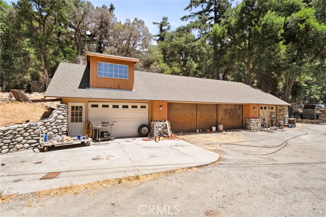 Detail Gallery Image 22 of 37 For 501 S Mountain Ave, Mt Baldy,  CA 91759 - 8 Beds | 4 Baths
