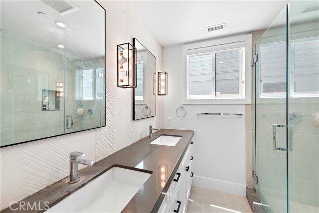 Detail Gallery Image 33 of 40 For 2507 Alta Vista Dr, Newport Beach,  CA 92660 - 5 Beds | 4/1 Baths