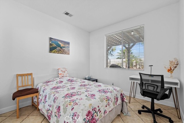 Detail Gallery Image 18 of 48 For 12059 Franklin, Moreno Valley,  CA 92557 - 5 Beds | 3 Baths