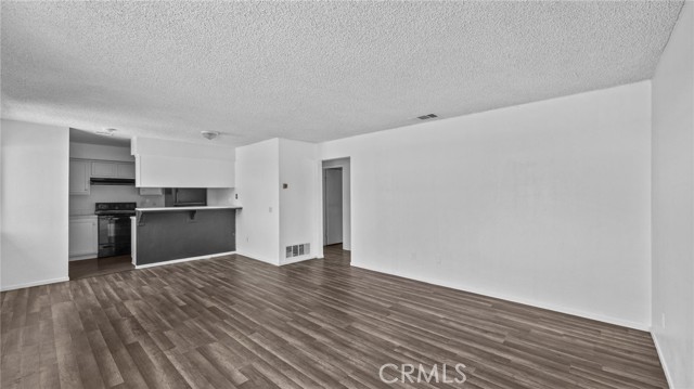 Detail Gallery Image 6 of 15 For 3568 20th St, Highland,  CA 92346 - – Beds | – Baths