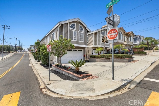 1748 Havemeyer Lane, Redondo Beach, California 90278, 3 Bedrooms Bedrooms, ,2 BathroomsBathrooms,Residential,For Sale,Havemeyer,SB24143720