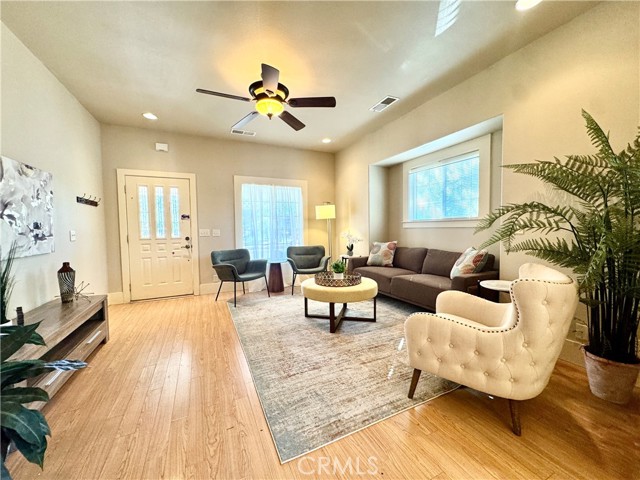 Detail Gallery Image 8 of 26 For 65 E Colusa, Orland,  CA 95963 - 3 Beds | 2 Baths