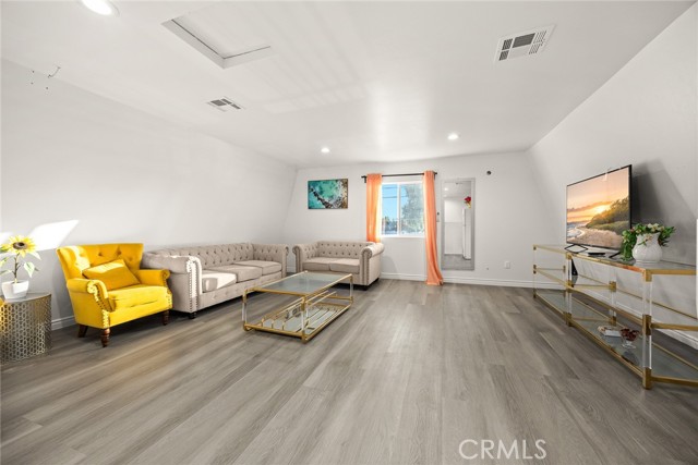 5138 Daleview Avenue, Temple City CA: https://media.crmls.org/medias/bc328dd3-a0a5-4937-b2d3-8546f4089cf0.jpg