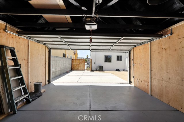 1543 W 79th Street, Los Angeles CA: https://media.crmls.org/medias/bc32f7aa-90a5-4989-9a1d-2e9296be4a67.jpg