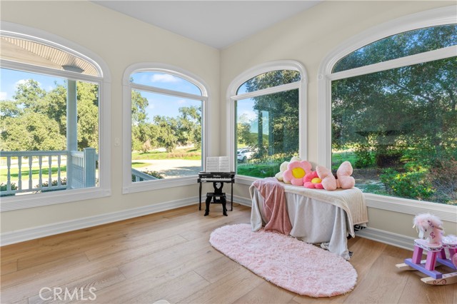 Image 31 of 44 For 30301 Oak Grove