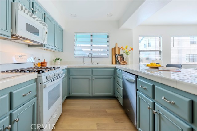 Detail Gallery Image 11 of 41 For 6913 Hannum, Culver City,  CA 90230 - 3 Beds | 3 Baths