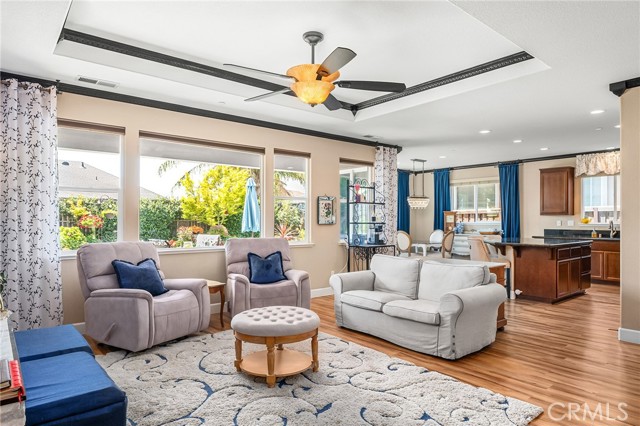 3255 Sespe Creek Way, Chico CA: https://media.crmls.org/medias/bc353ef0-496c-436b-95a5-a1da8ca8dbe7.jpg