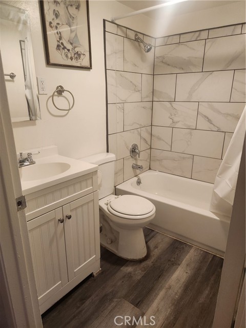 Detail Gallery Image 9 of 15 For 14301 Addison St #C,  Sherman Oaks,  CA 91423 - 0 Beds | 1 Baths