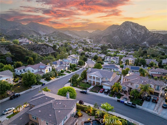 Detail Gallery Image 25 of 68 For 25502 Morning Mist Dr, Stevenson Ranch,  CA 91381 - 6 Beds | 5 Baths