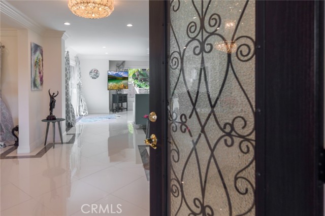 Detail Gallery Image 3 of 25 For 2109 Camino San Rafael, Glendale,  CA 91206 - 3 Beds | 3 Baths