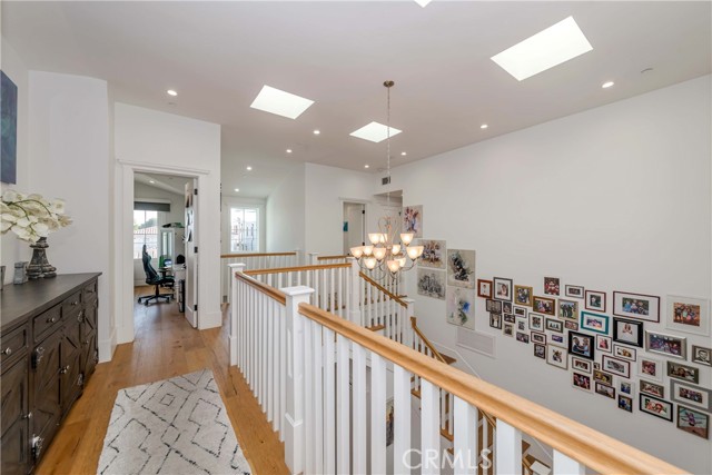 Detail Gallery Image 31 of 58 For 1747 Gates Ave, Manhattan Beach,  CA 90266 - 5 Beds | 5/1 Baths